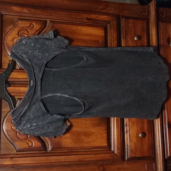 "Afflicton" brand. Distressed Indian skull bling T shirt. Size L. - Picture 3 of 8